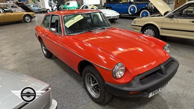 Lot 899 - 1976 MG B GT