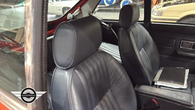 Lot 899 - 1976 MG B GT