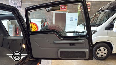 Lot 454 - 1998 LAND ROVER DISCOVERY V8I A