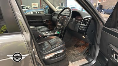 Lot 870 - 2010 LAND ROVER RANGE ROVER VOGUE TDV8 A