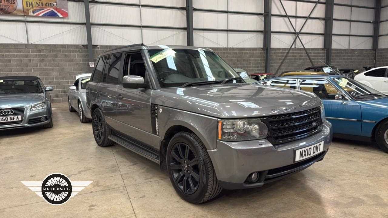 Lot 870 - 2010 LAND ROVER RANGE ROVER VOGUE TDV8 A