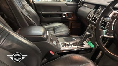 Lot 870 - 2010 LAND ROVER RANGE ROVER VOGUE TDV8 A