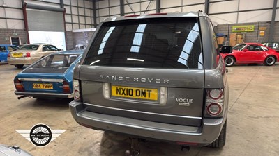 Lot 870 - 2010 LAND ROVER RANGE ROVER VOGUE TDV8 A