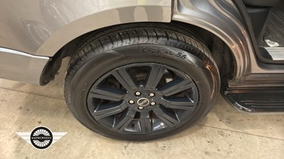 Lot 870 - 2010 LAND ROVER RANGE ROVER VOGUE TDV8 A