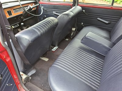 Lot 42 - 1973 WOLSELEY 1300