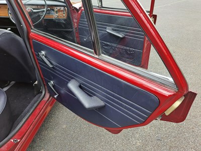 Lot 42 - 1973 WOLSELEY 1300