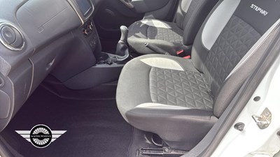 Lot 276 - 2014 DACIA SANDERO STEPWAY LAUREATE