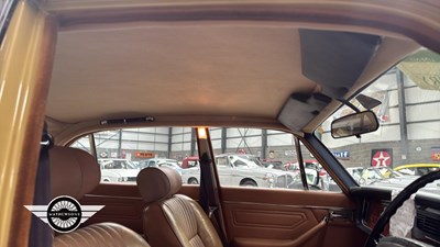 Lot 436 - 1976 JAGUAR 4.2 XJ6 L AUTO