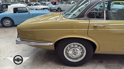 Lot 436 - 1976 JAGUAR 4.2 XJ6 L AUTO