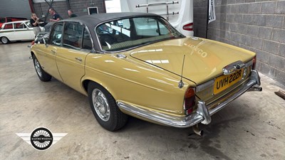 Lot 436 - 1976 JAGUAR 4.2 XJ6 L AUTO