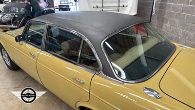 Lot 436 - 1976 JAGUAR 4.2 XJ6 L AUTO