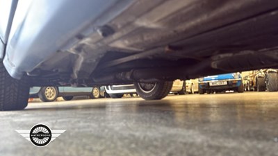 Lot 196 - 1989 MERCEDES 500 SEL AUTO