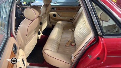 Lot 30 - 1992 JAGUAR SOVEREIGN 4.0 AUTO