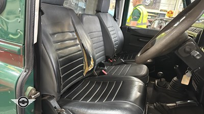 Lot 32 - 2005 LAND ROVER DEFENDER 90 TD5