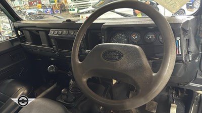 Lot 32 - 2005 LAND ROVER DEFENDER 90 TD5