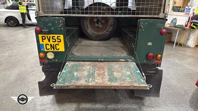 Lot 32 - 2005 LAND ROVER DEFENDER 90 TD5