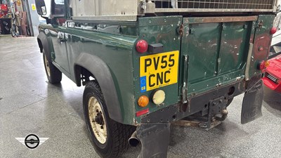 Lot 32 - 2005 LAND ROVER DEFENDER 90 TD5