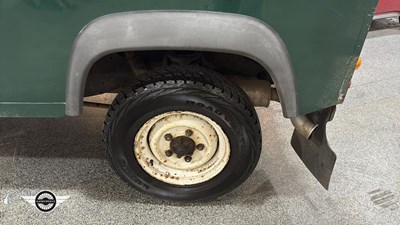 Lot 32 - 2005 LAND ROVER DEFENDER 90 TD5