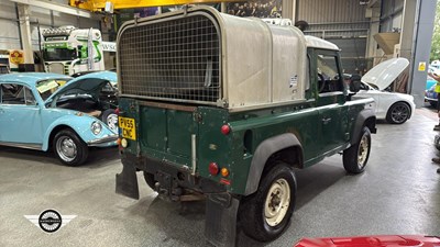 Lot 32 - 2005 LAND ROVER DEFENDER 90 TD5