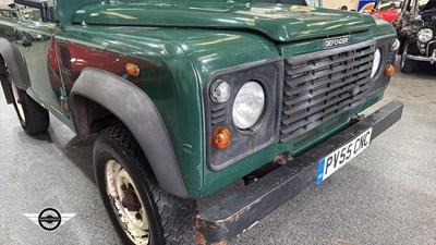 Lot 32 - 2005 LAND ROVER DEFENDER 90 TD5