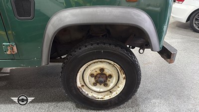 Lot 32 - 2005 LAND ROVER DEFENDER 90 TD5