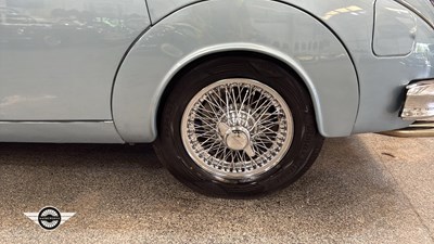 Lot 48 - 1966 JAGUAR MK II