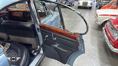 Lot 48 - 1966 JAGUAR MK II