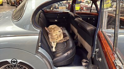 Lot 48 - 1966 JAGUAR MK II