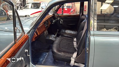 Lot 48 - 1966 JAGUAR MK II