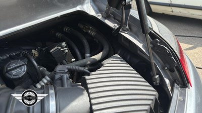 Lot 62 - 2001 PORSCHE 911 CARRERA TIPTRONIC S