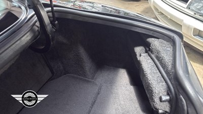 Lot 577 - 1997 ASTON MARTIN DB7 AUTO