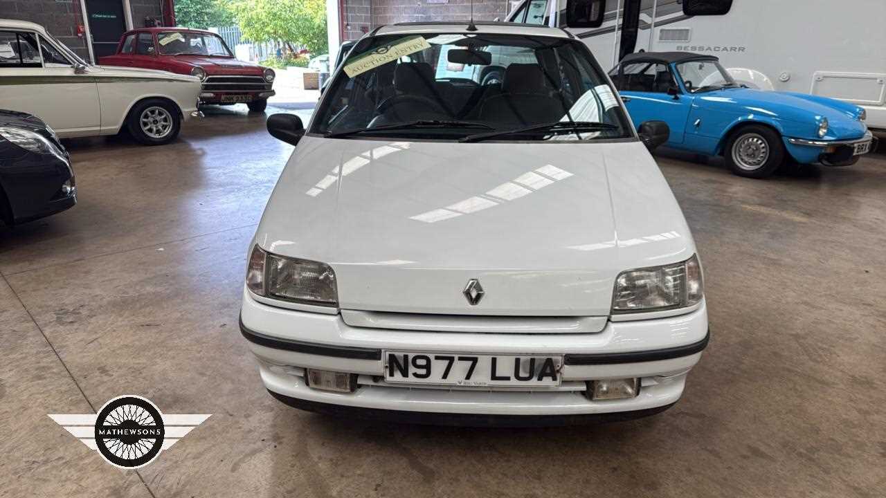 Lot 758 - 1996 RENAULT CLIO RT AUTO