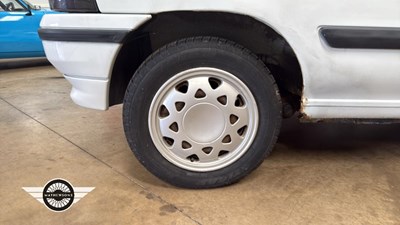 Lot 758 - 1996 RENAULT CLIO RT AUTO