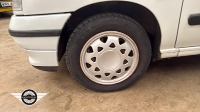 Lot 758 - 1996 RENAULT CLIO RT AUTO