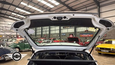 Lot 758 - 1996 RENAULT CLIO RT AUTO