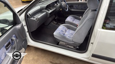 Lot 758 - 1996 RENAULT CLIO RT AUTO
