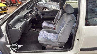 Lot 758 - 1996 RENAULT CLIO RT AUTO