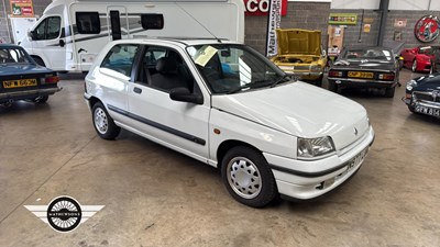 Lot 758 - 1996 RENAULT CLIO RT AUTO