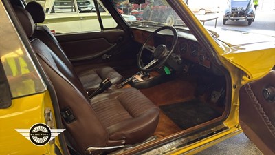 Lot 115 - 1973 TRIUMPH STAG
