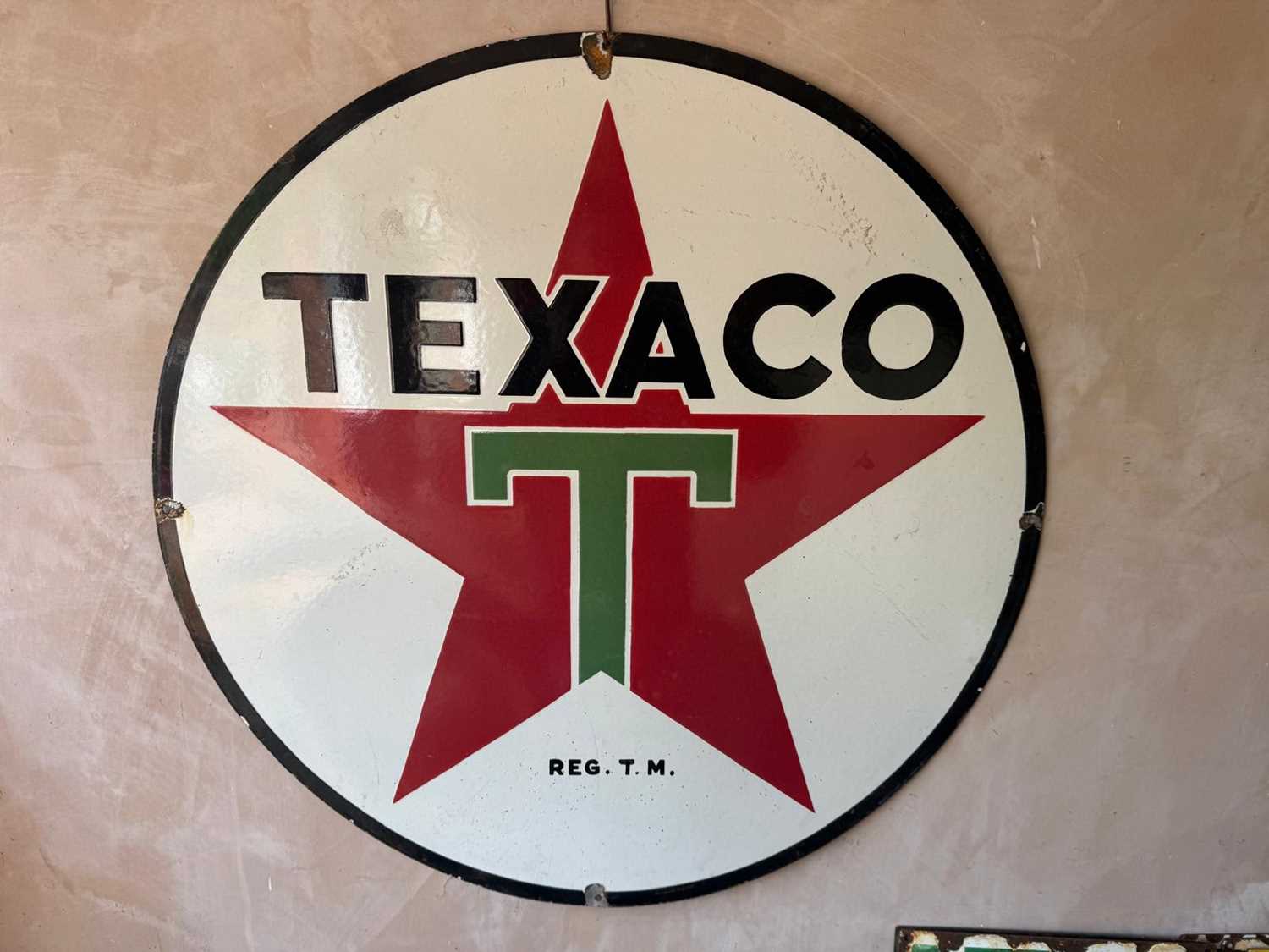 Lot 103 - TEXACO OIL SIGN 30" DIA