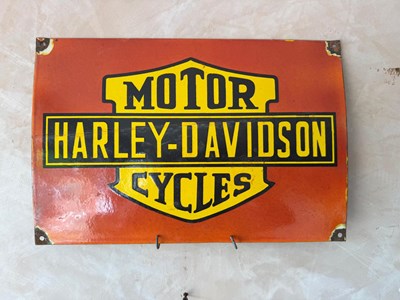 Lot 324 - HARLEY DAVIDSON MOTOR CYCLES ENAMEL SIGN 18" X 12"