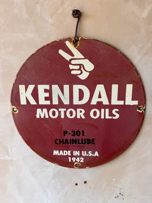 Lot 403 - KENDALL MOTOR OILS ENAMEL SIGN 12" DIA