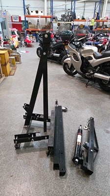 Lot 875 - DIRTY PRO 2 TON PORTABLE ENGINE HOIST