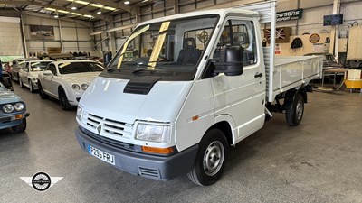 Lot 460 - 1996 RENAULT TRAFIC T1400D LWB