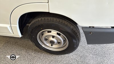 Lot 460 - 1996 RENAULT TRAFIC T1400D LWB