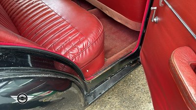 Lot 822 - 1953 MORRIS OXFORD