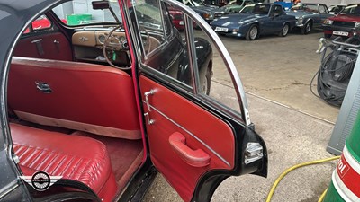 Lot 822 - 1953 MORRIS OXFORD