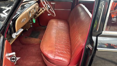 Lot 822 - 1953 MORRIS OXFORD