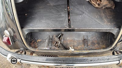 Lot 822 - 1953 MORRIS OXFORD