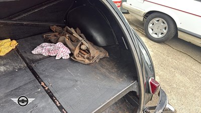 Lot 822 - 1953 MORRIS OXFORD